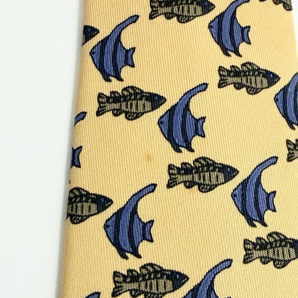 Hermes Mens Tie Fish Print Yellow/Blue Satin Silk 7336 EA 3.5" (W) x 57" (L) guc - Picture 6 of 7